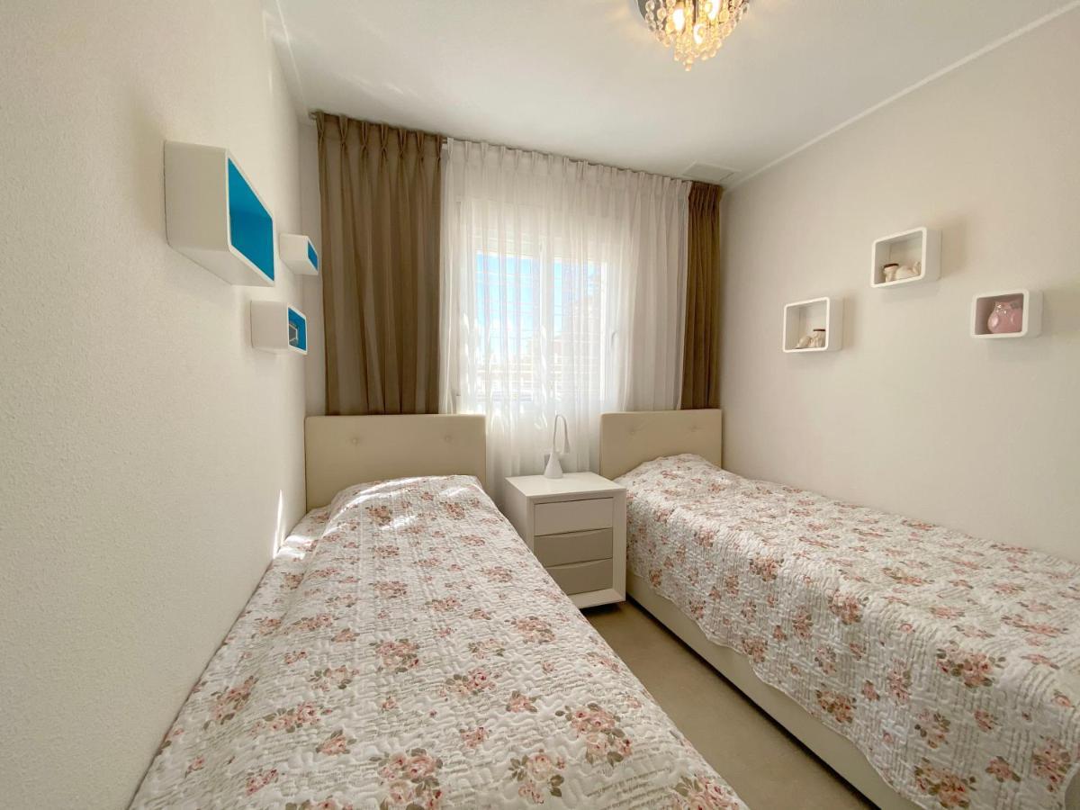 טורבייחה Vista Azul - Punta Prima - Spa Y Piscina מראה חיצוני תמונה